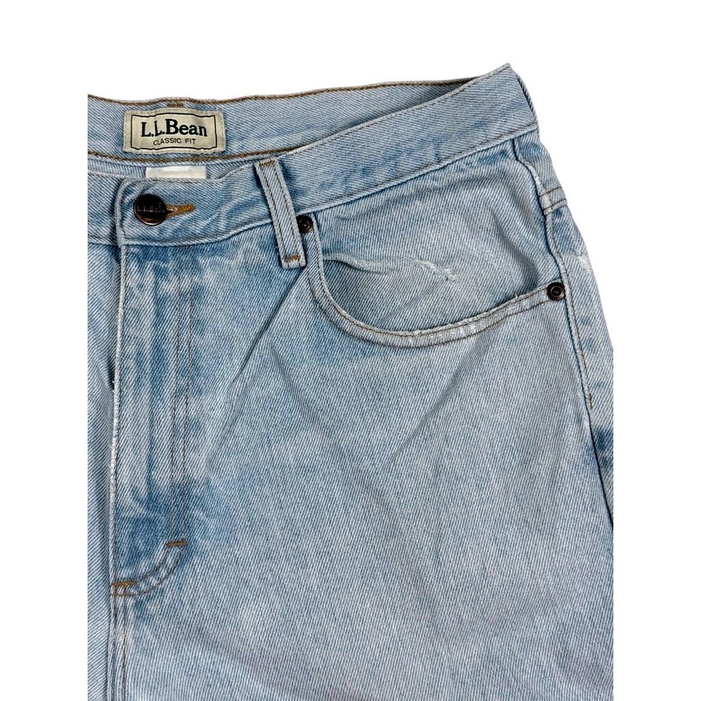 Vtg LL Bean Classic Fit Jeans 33x34 Light Wash Blue Denim Straight Leg Mens
